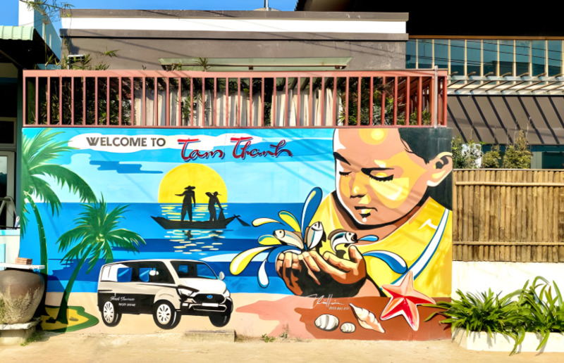 Làng bích họa Tam Thanh: Nghệ thuật giữa làng chài ven biển